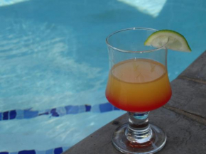 Отель Isle La Breeze Guest House  Эмалахлени
